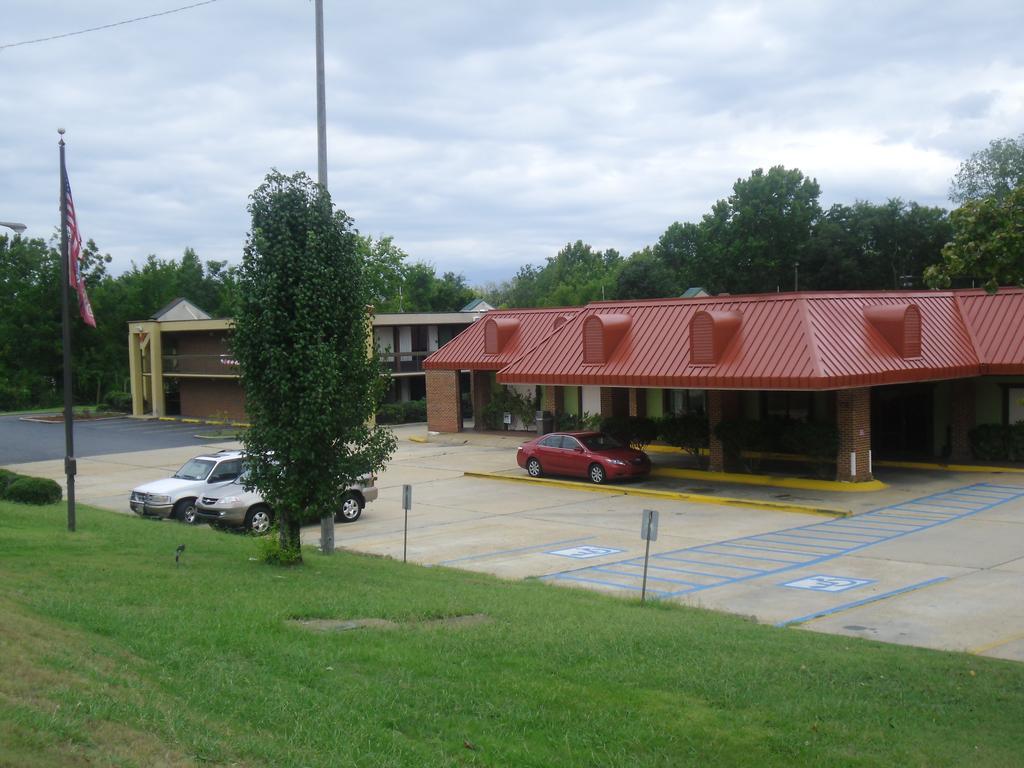 Selma Hotel Exterior photo